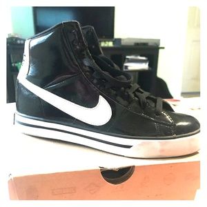 Nike classic high sneaker